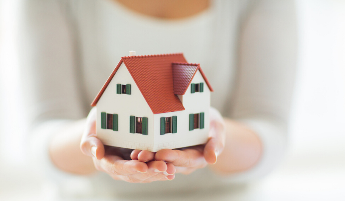 Real-estate-basics-What-is-a-Freehold-property-FB-1200x700-compressed